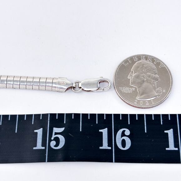 Vintage Italy Sterling Silver 925 Omega Necklace 16" - Picture 3 of 5